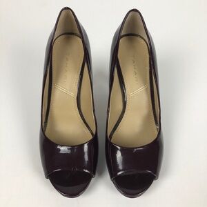 Tahari Peep Toe Patent Leather Heels 👠